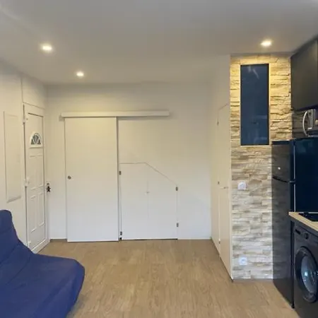 Studio -climatisation - Terrasse Et Place De Parking Privatifs - 5 Minutes Du Village Et 10 Min De Sophia Antipolis * Valbonne